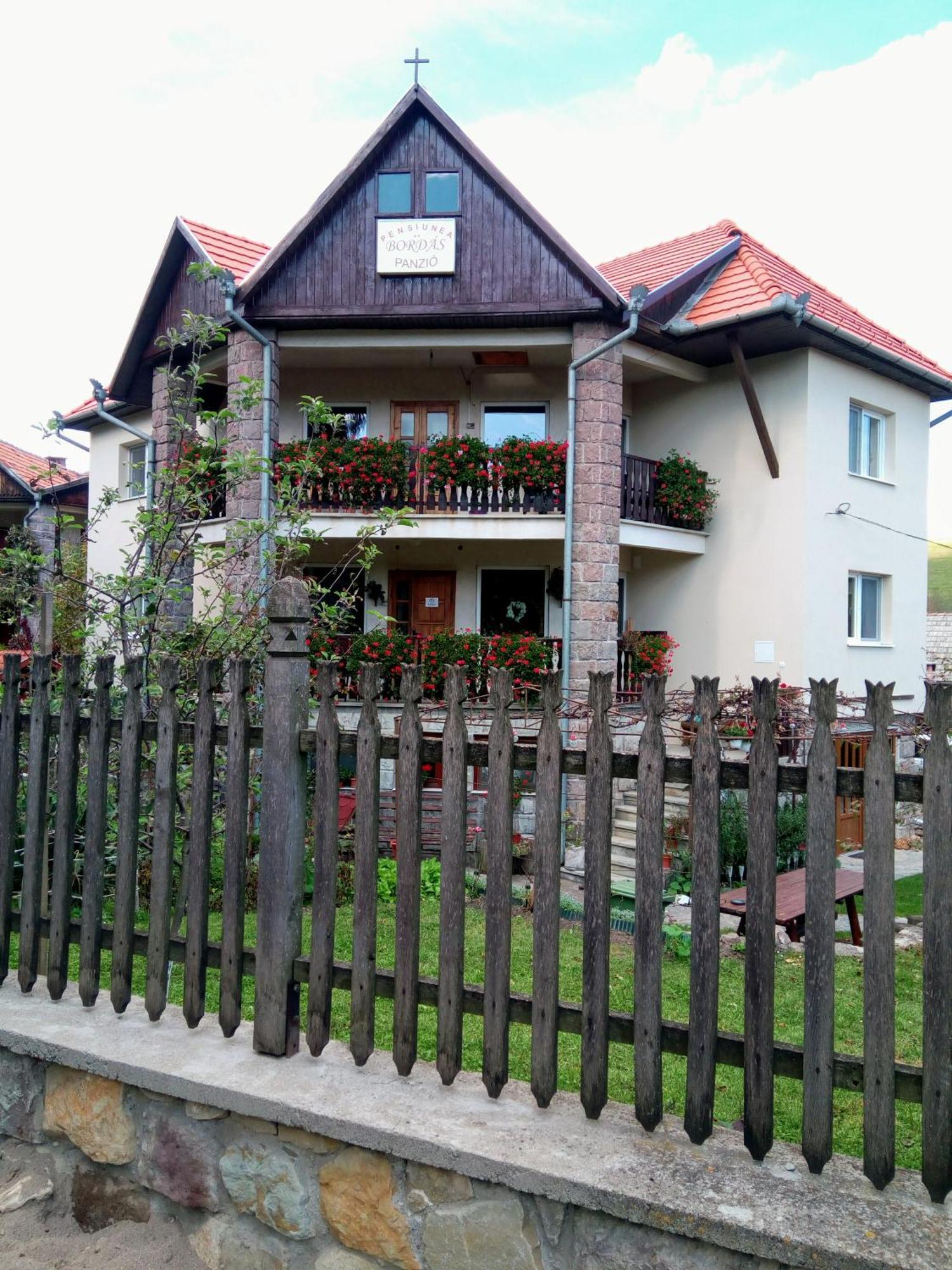 Pensiunea Bordás Panzió Sfântu-Gheorghe Kültér fotó